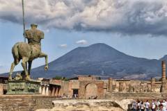 img-Pompei-e-il-Vesuvio
